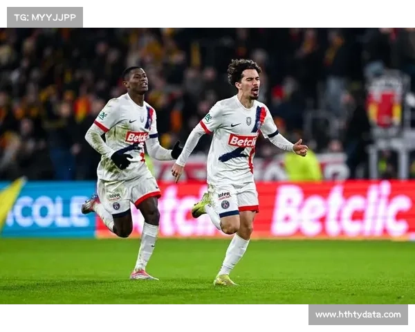 幕后故事：萨福诺夫赛前加练点球扑救，预言成真